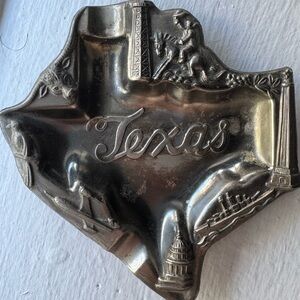 Vintage Texas cowboy shaped metal ashtray super cool mini tray